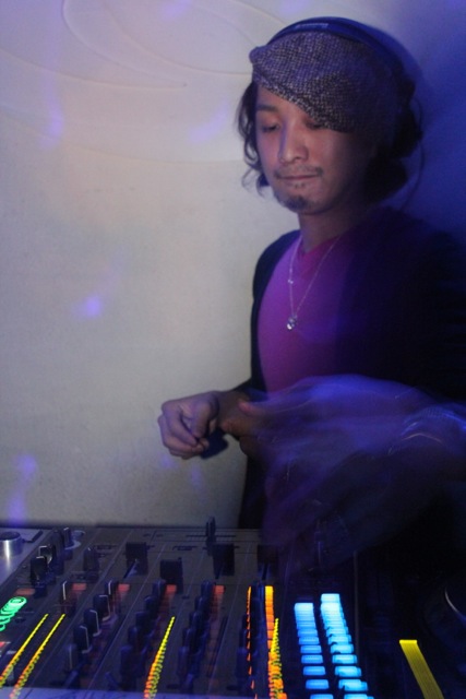 DJ tobi